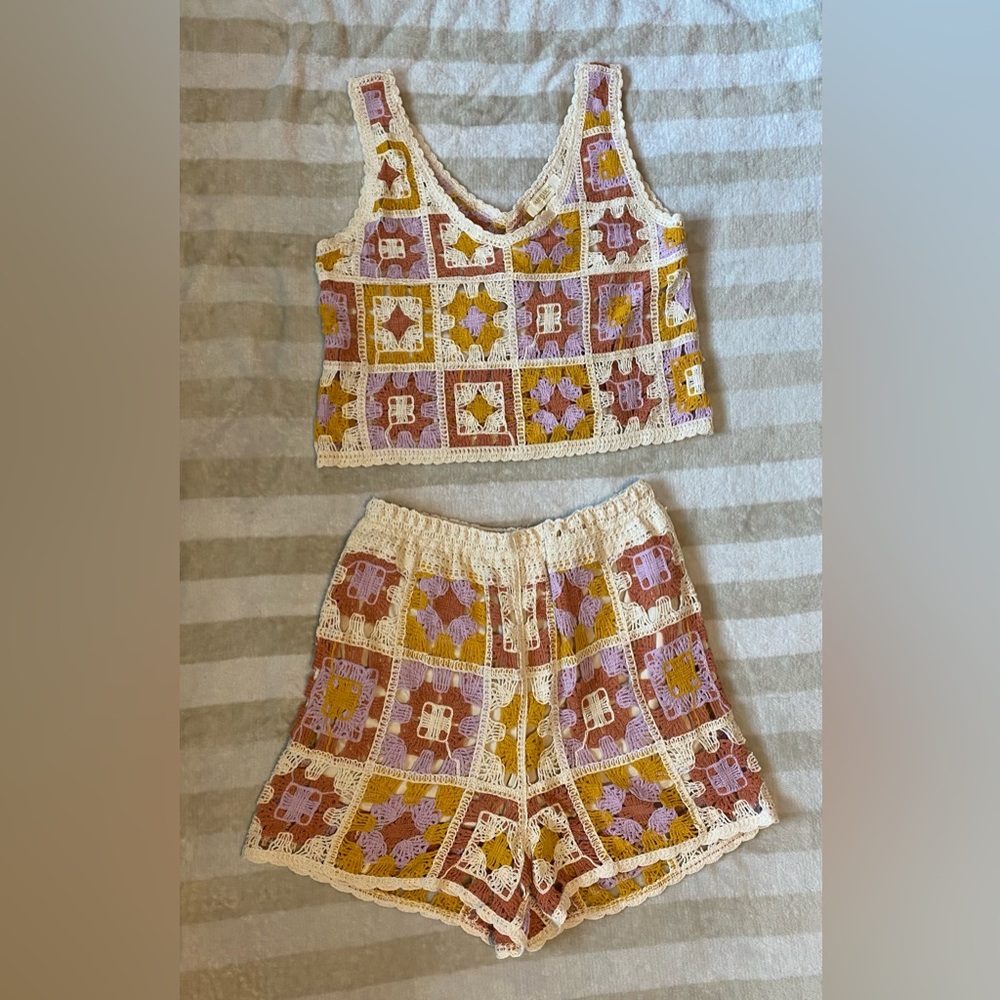 Rebellion Cream Elastic Waistband Shorts and Top Matching Set